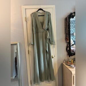 Elegant Sage Green Maxi Dress
